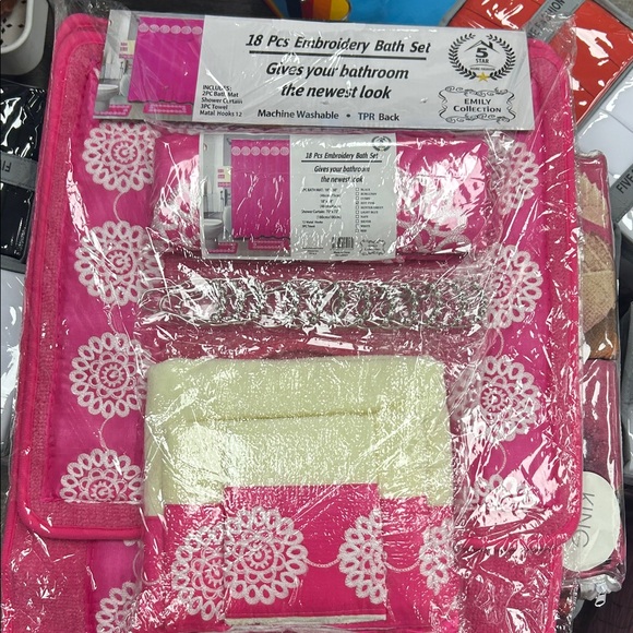 Five Star Other - Five Star Pink and White Bath Set